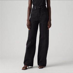 Levi’s Black High-Rise Cinch Straight Leg Jean Size 24
